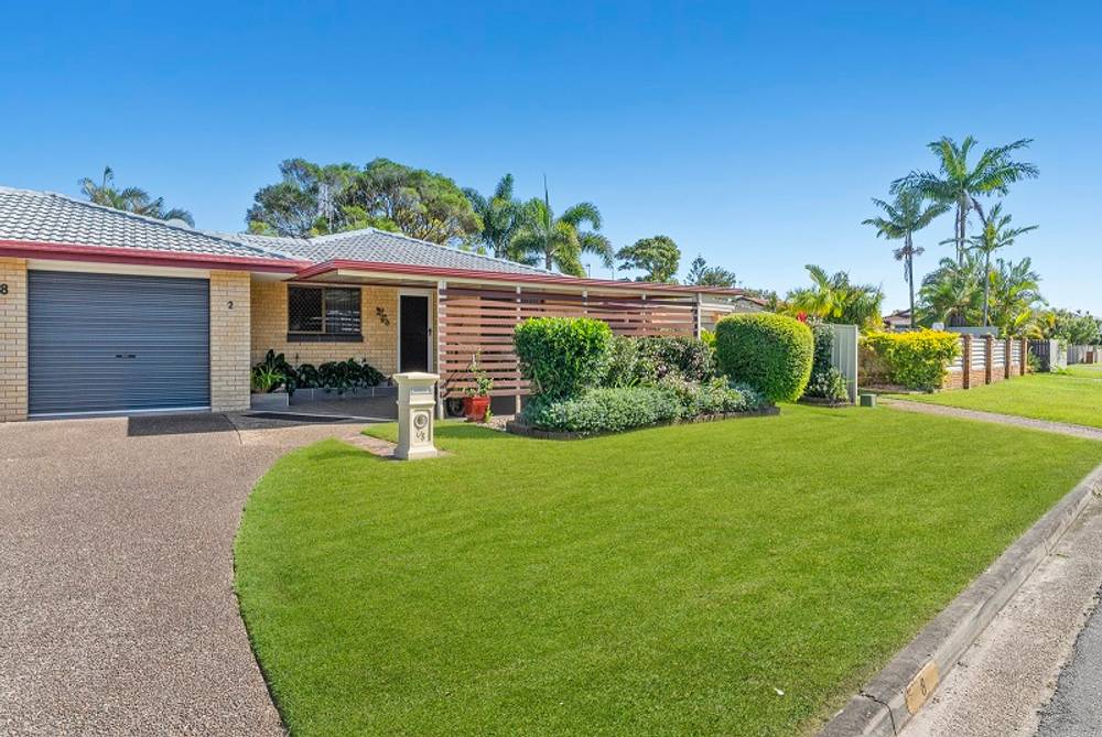2/8  Maiala Close, Paradise Point, QLD 4216