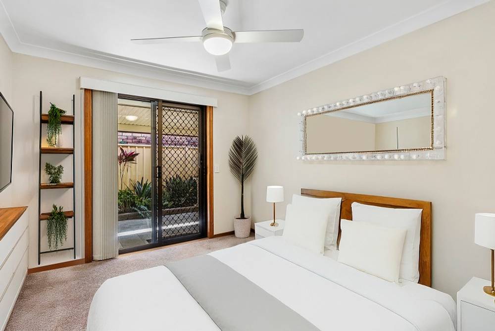 2/8  Maiala Close, Paradise Point, QLD 4216