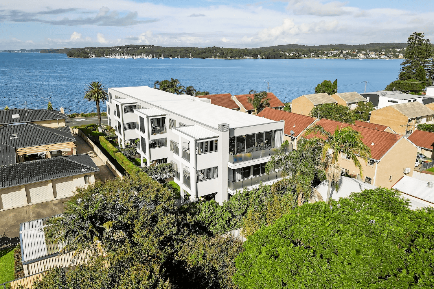 302/208  The Esplanade, Speers Point, NSW 2284