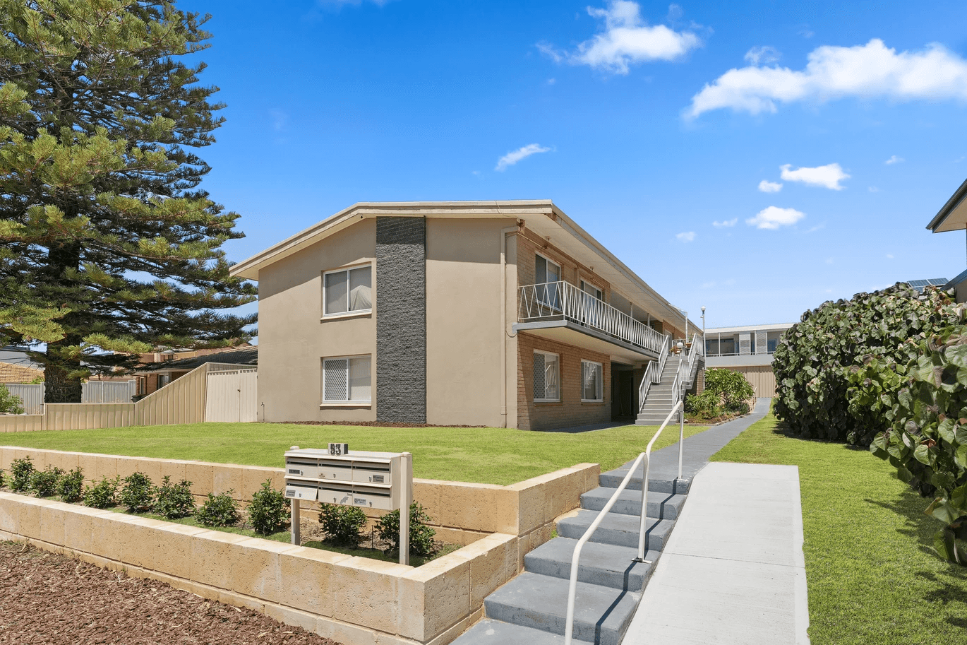 2/53  Harrison Street, Rockingham, WA 6168