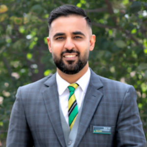 Bilal Ali  Agent