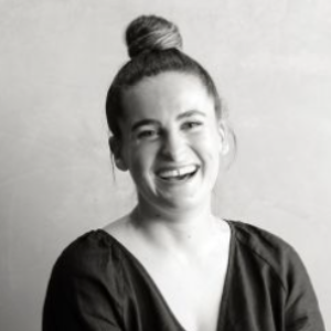 Emma Jones  Agent