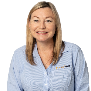 Michelle Hull  Agent