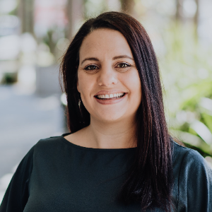 Cara Schwartz   Agent