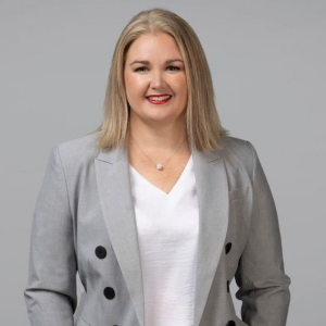 Melissa Mendes  Agent