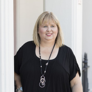 Paula Coles  Agent