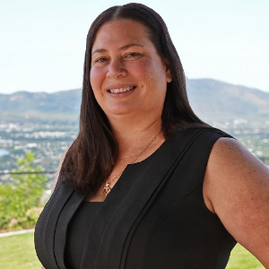 Donna Ryan  Agent
