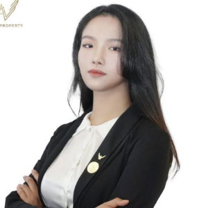 Cecilia Tang  Agent
