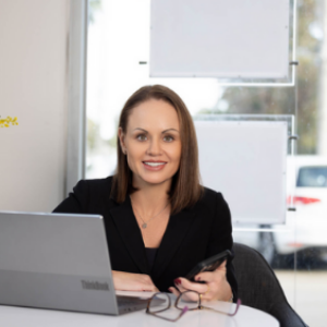 Julie Meaney  Agent