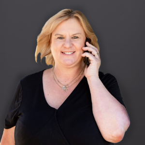 Tracey Lowe  Agent