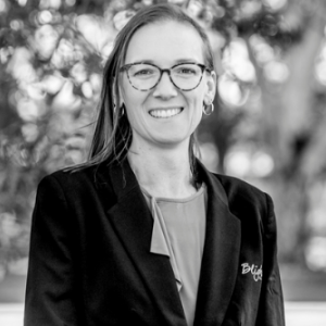 HOLLI WADE  Agent