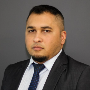 Dannelle Diaz  Agent