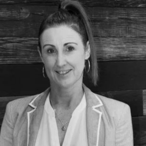 Nadine Rooney  Agent