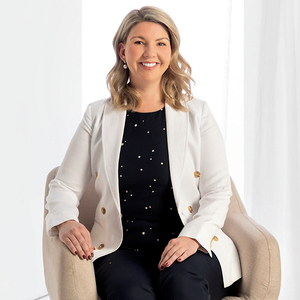 Kierra Hagedorn  Agent