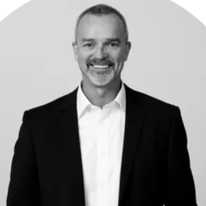 Phil Hodnett  Agent