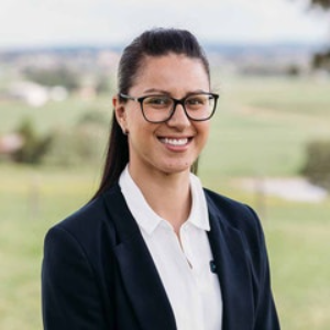 Shantala Bemrose  Agent