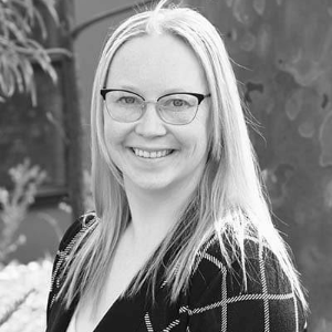 Danielle Hall  Agent