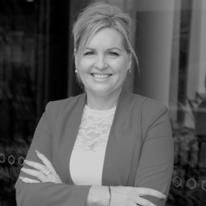 Julie Byrnes  Agent