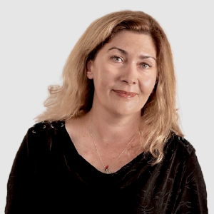 Ana Wakely  Agent