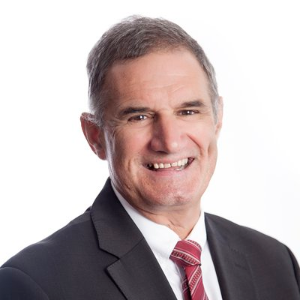 Alister Currie  Agent