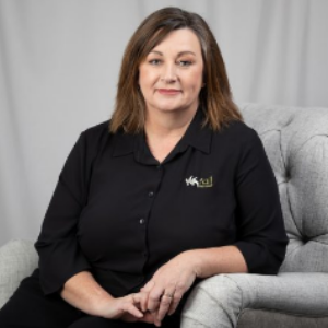 Traci O’Shannassy  Agent