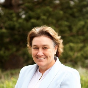 Natalie Piper  Agent