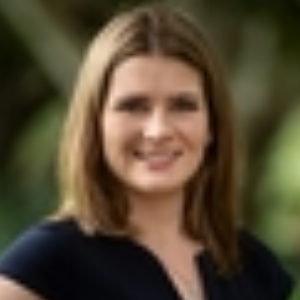 Crystal Aumann  Agent