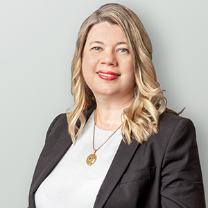 Lisa Roberts  Agent