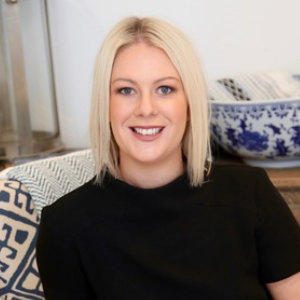 Amie Tierney  Agent