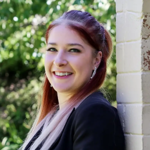 Stephanie Jones  Agent