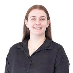 Larissa Wilson  Agent