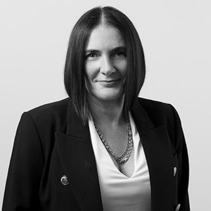 Adele Andrews  Agent