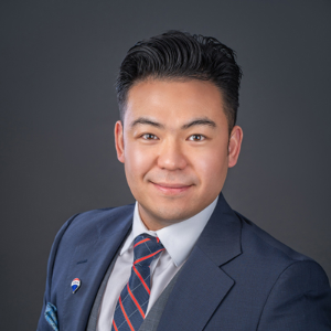Leon Lee  Agent