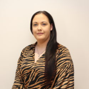 Crystal Clarke  Agent