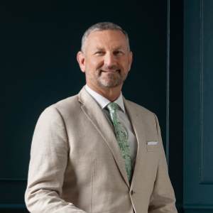 Dean Gilbert  Agent