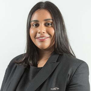 Ashlynn Singh  Agent