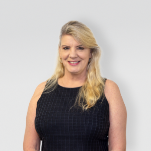 Karen Politanski  Agent