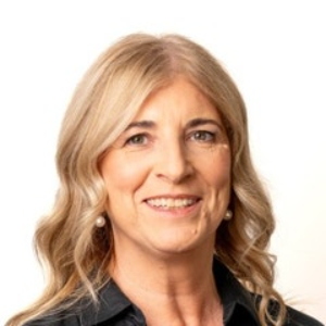 Marianne Hodges   Agent