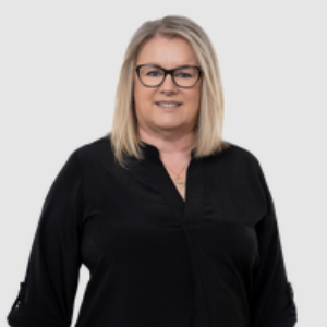 Christine Kelly  Agent