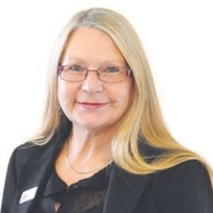 Glenda Robertson  Agent