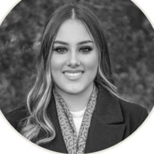 Stefanie Vouladas  Agent