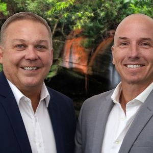 Brenden Southey & Bevan Horsnell   Agent