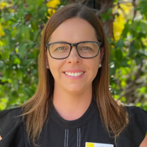 Joanne Beach  Agent