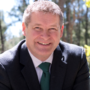 Peter Hunt  Agent