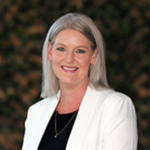 Melanie Holloway  Agent