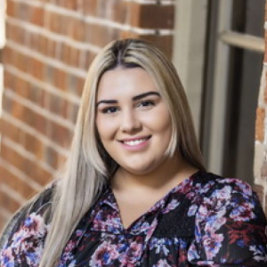 Olivia Younan  Agent