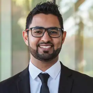 Mukhtaar Hashim  Agent