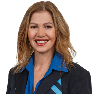 Lucinda Kavanagh  Agent