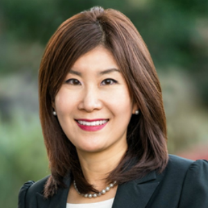 Nicole Kim  Agent