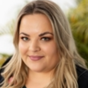Anna Baccinelli   Agent